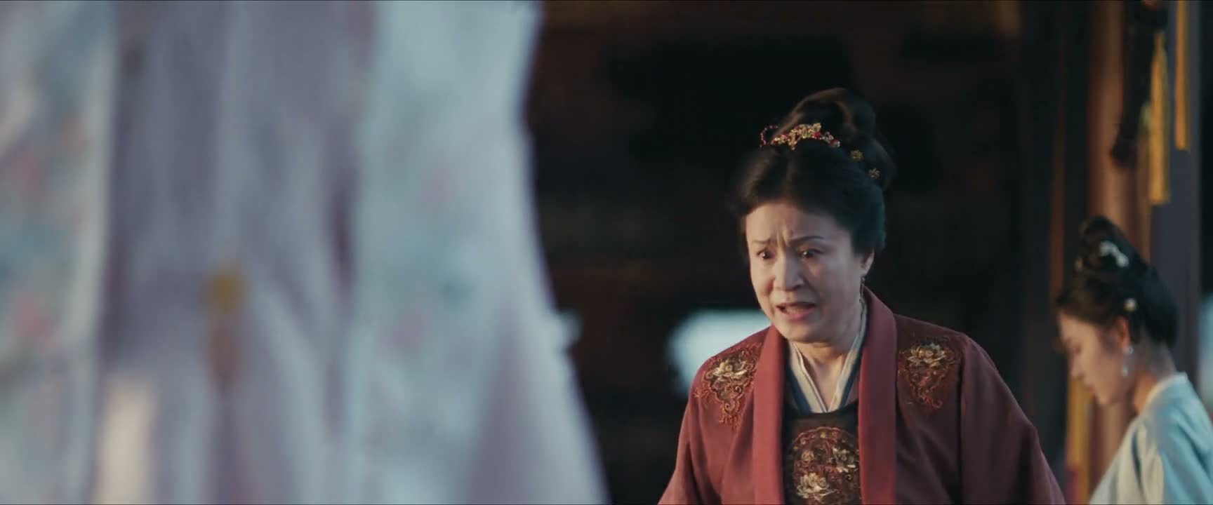 你 你个贱婢 你