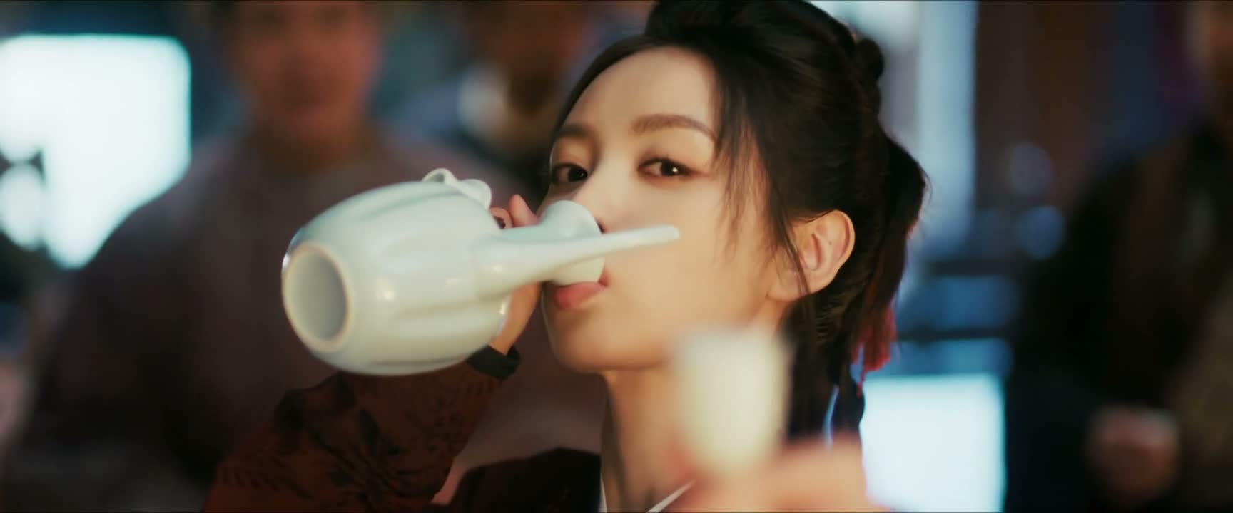 你这是敬酒还是无礼