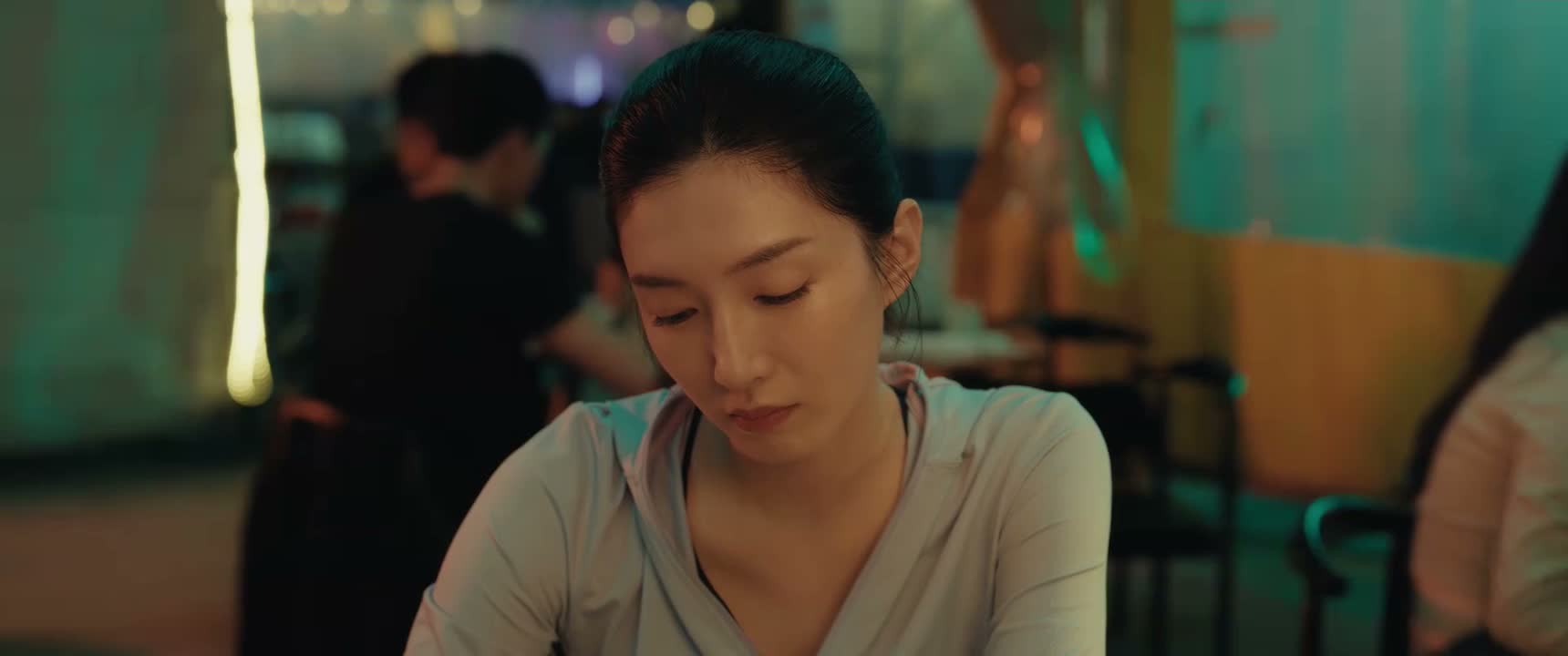 不然也不会 把股份的事告诉你