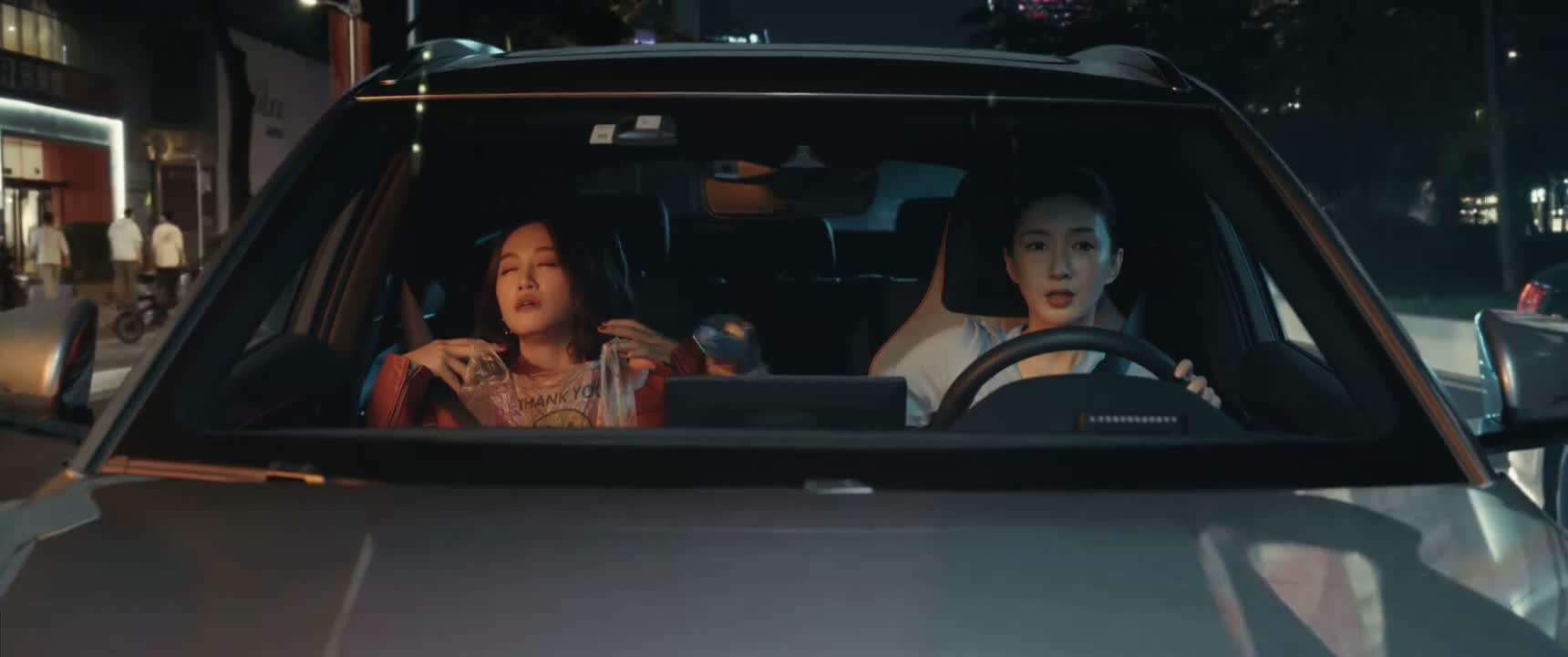 给你拿了瓶运动饮料 解酒的
