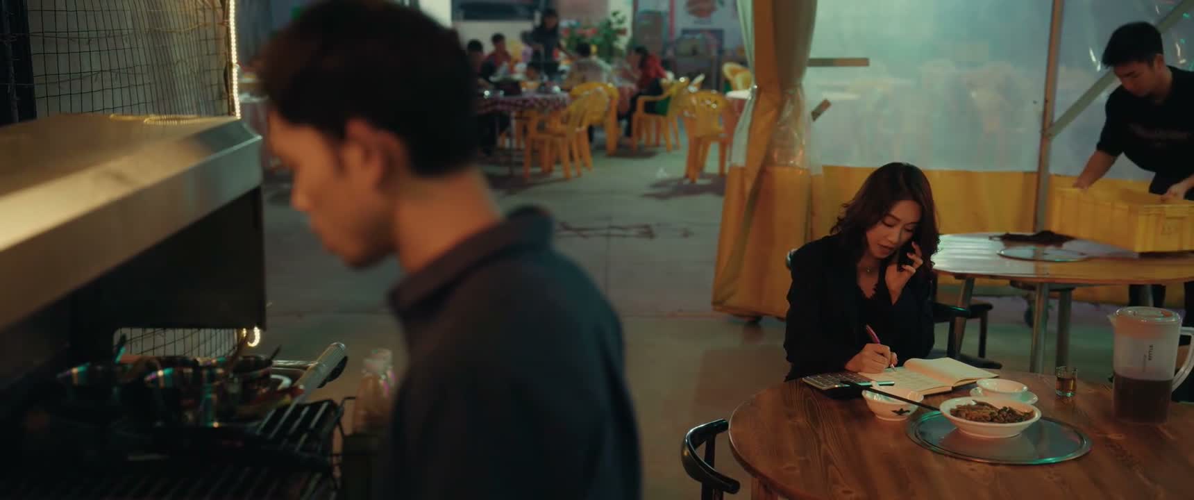 还要三瓶 好 没问题 我明天一早就给你送