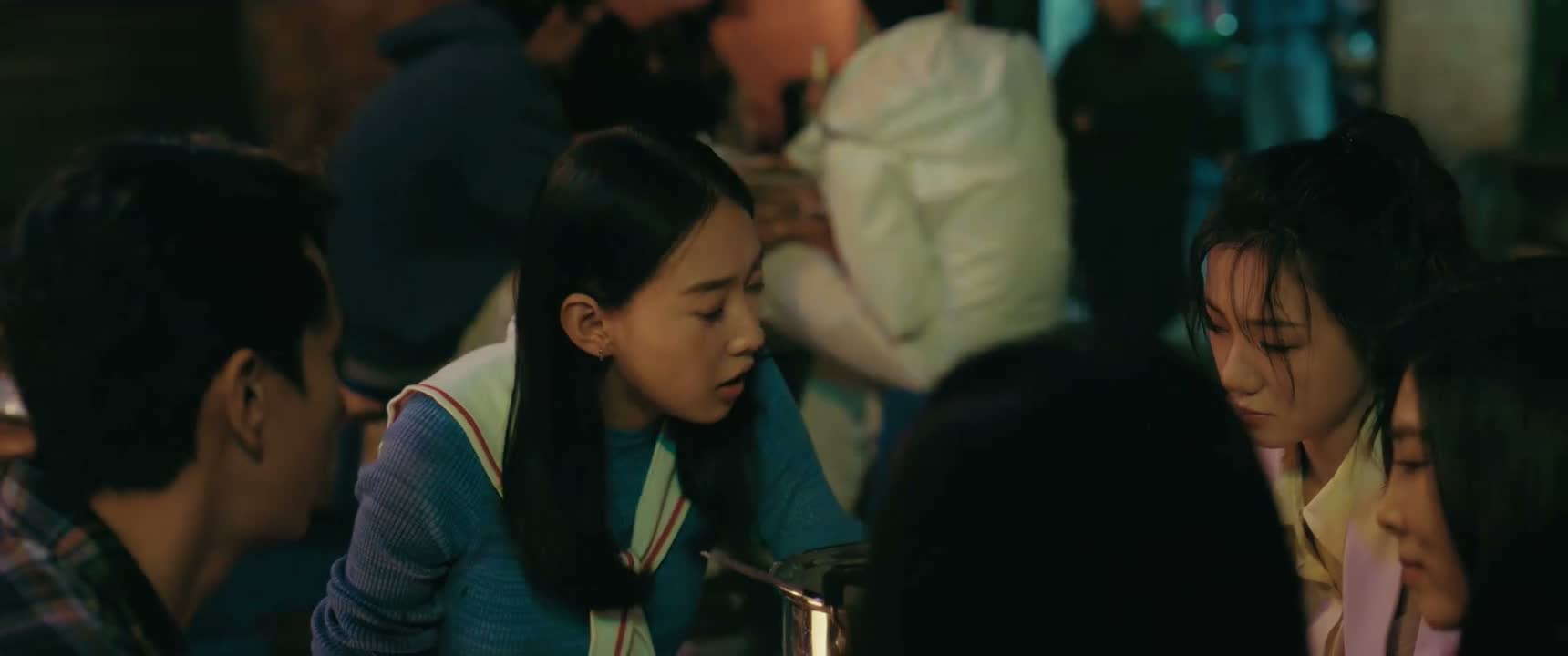 好像工资是不是 也没比我们多多少