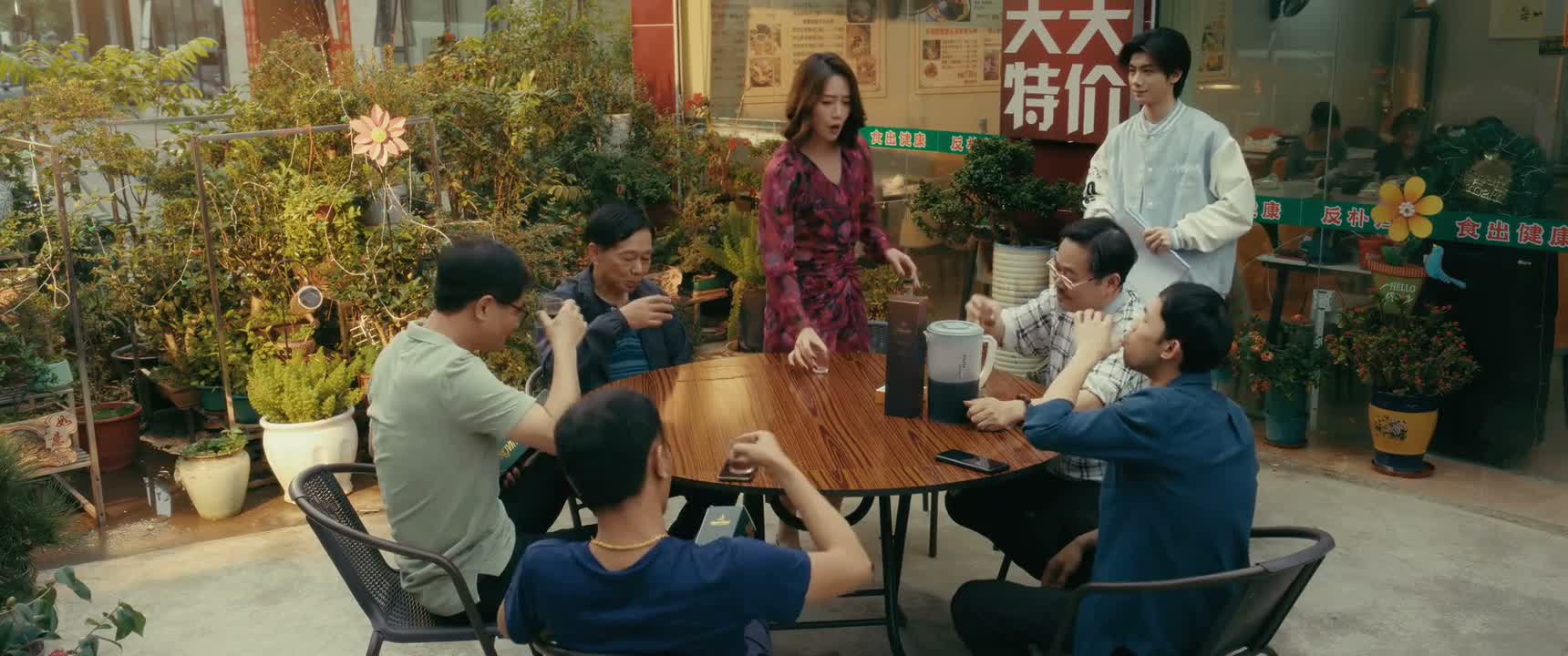 我今天刚好带了合同