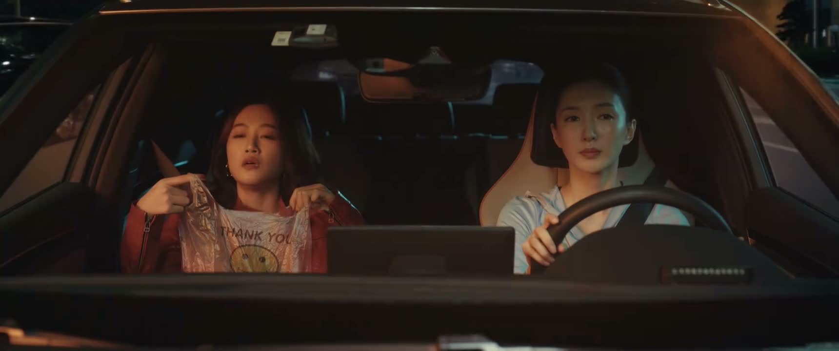 我想找个地方喝粥 胃好不舒服啊