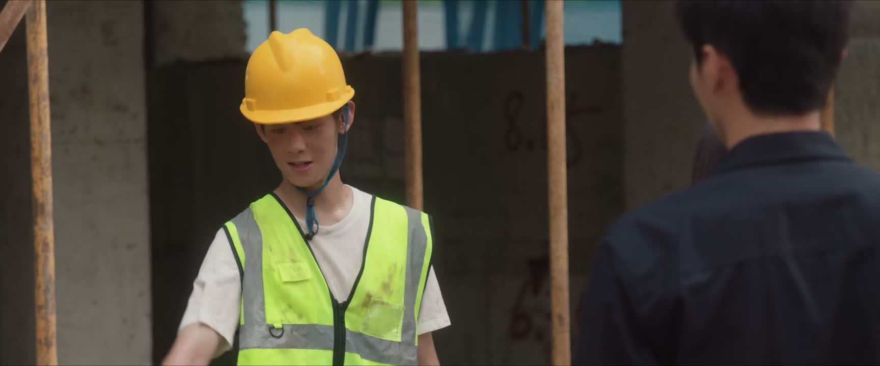 我天生就是扛水泥拧螺丝的料