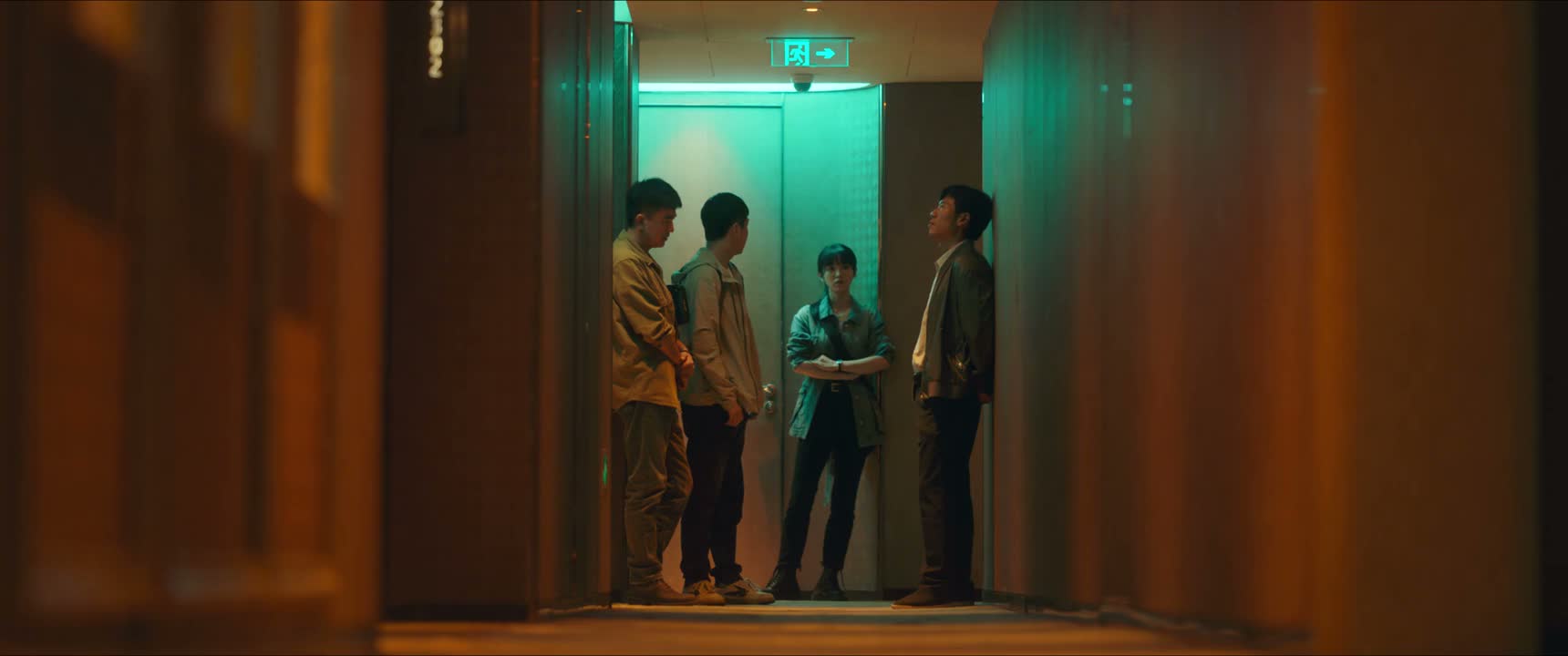 把周荣请来局里问问