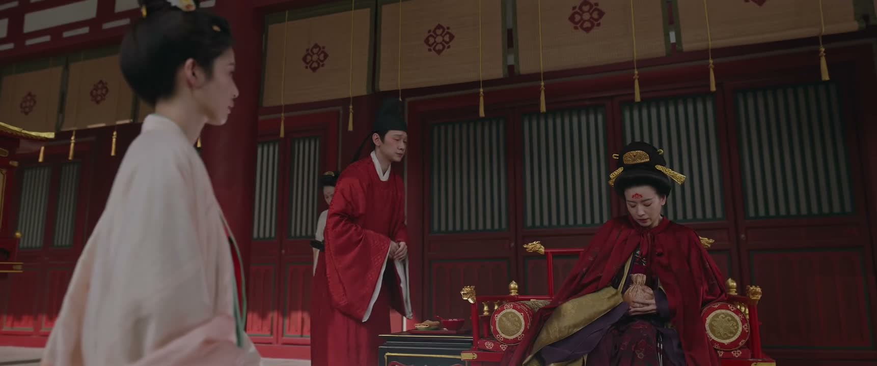 多给皇上一些时间吧