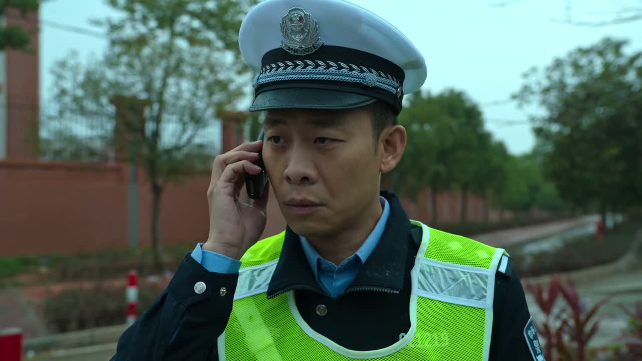 第一件事 先把你腿打断