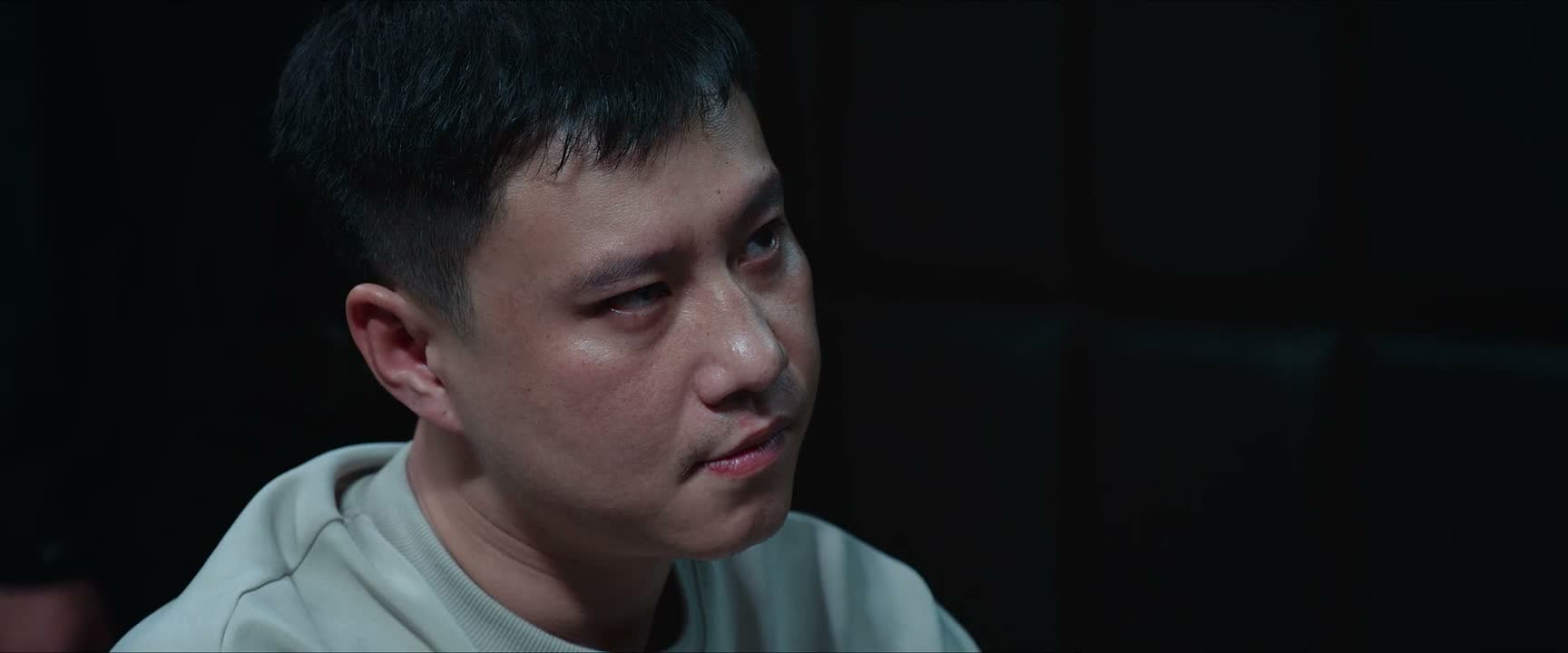 你只要用他的老师刺激他