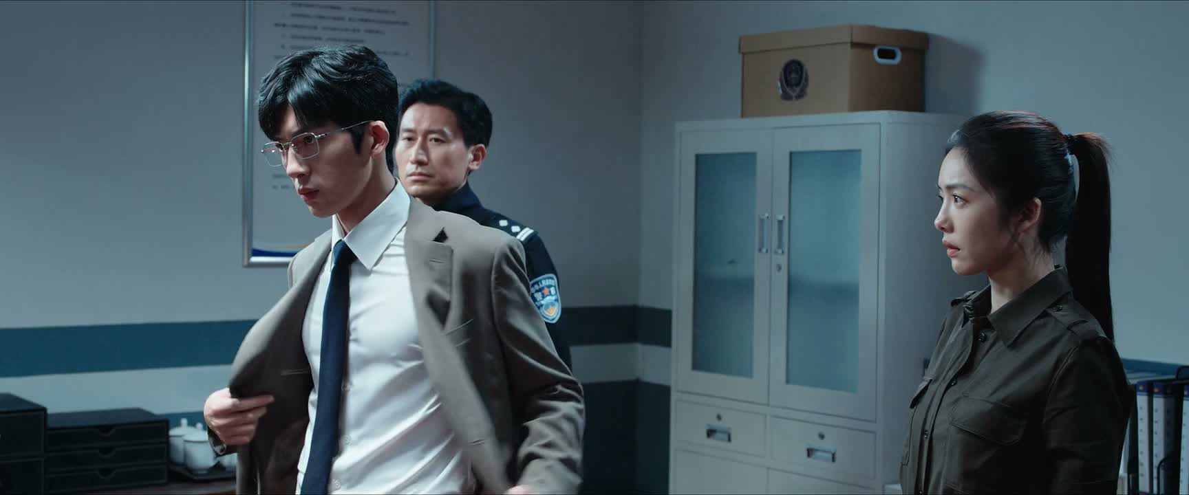 谁跟你嬉皮笑脸了 我认真在跟你说