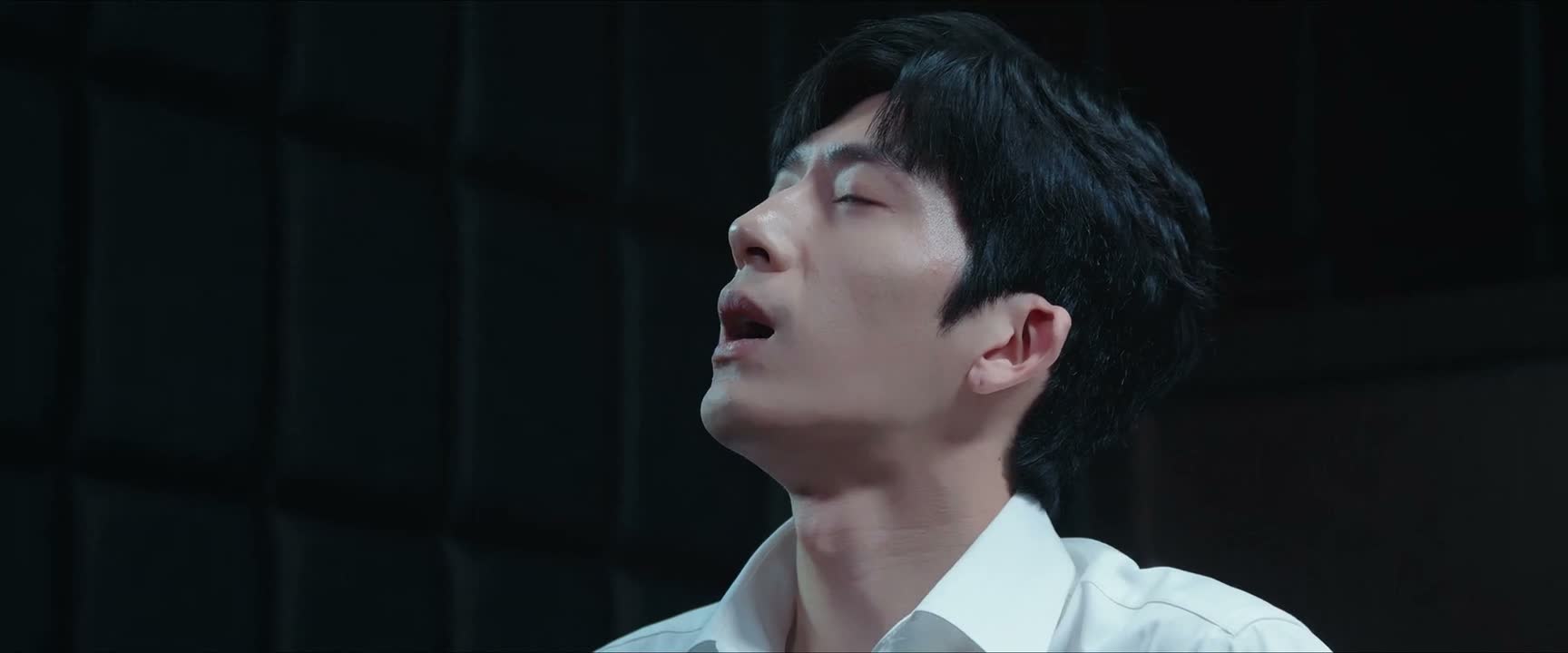 他还会讽刺我两句