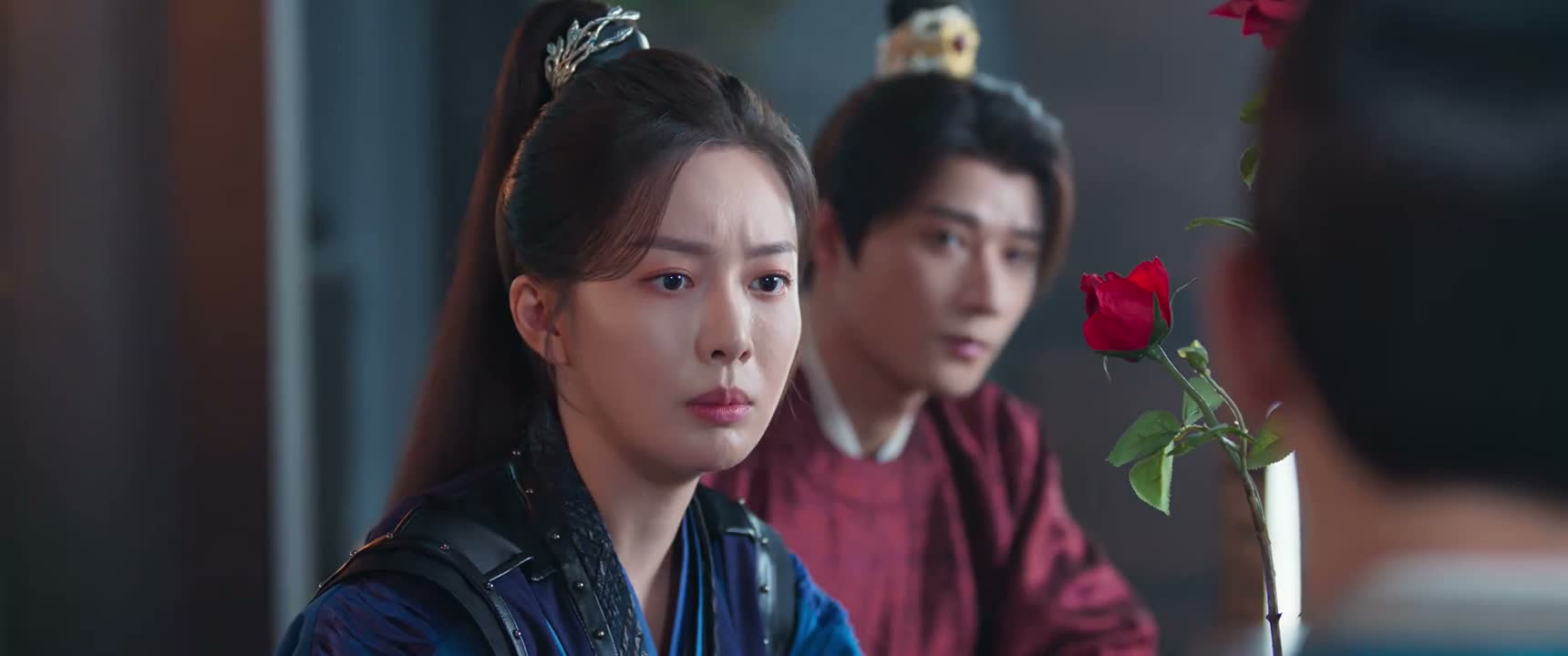 可他为什么不直接打碎花盆
