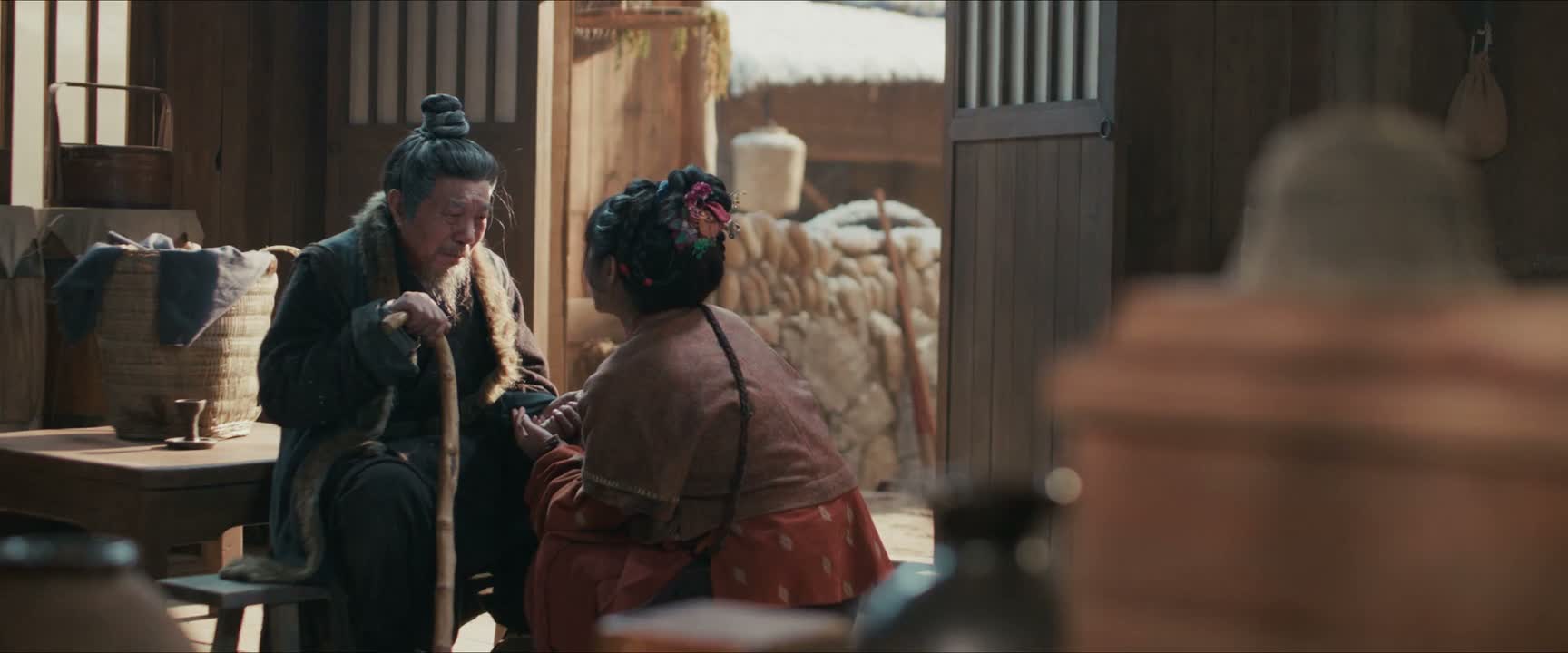 要不要赶他们一家子走