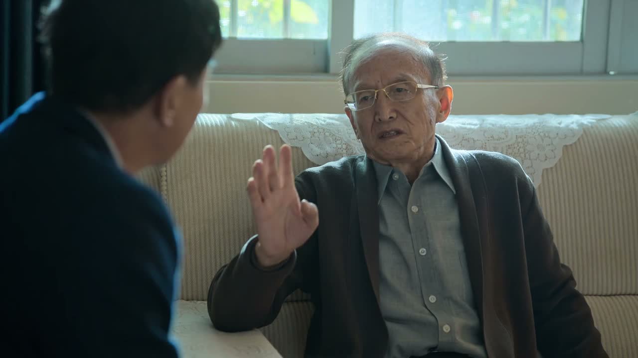 一年到头 见不上一面