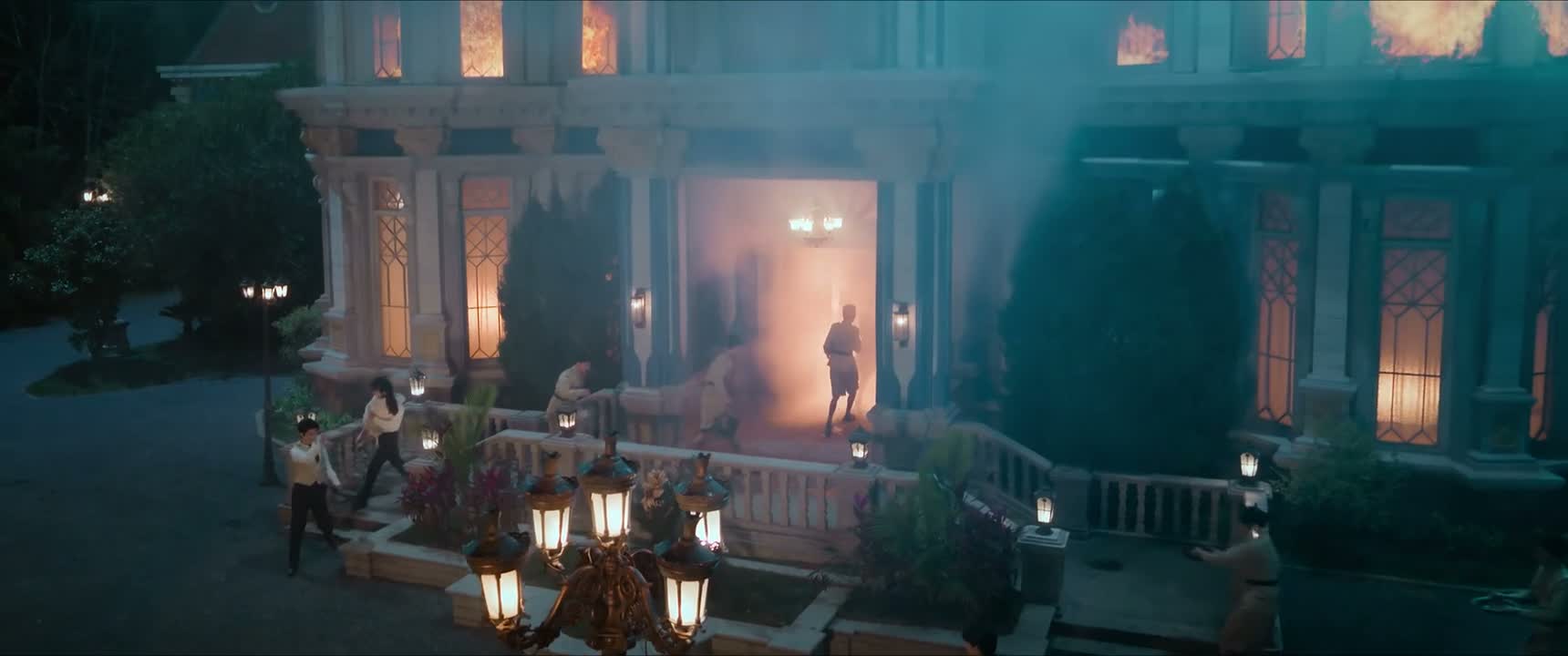 水 快救火 快