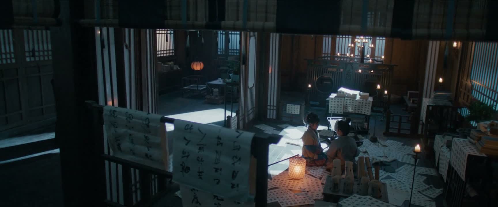 打得她身上都流血了