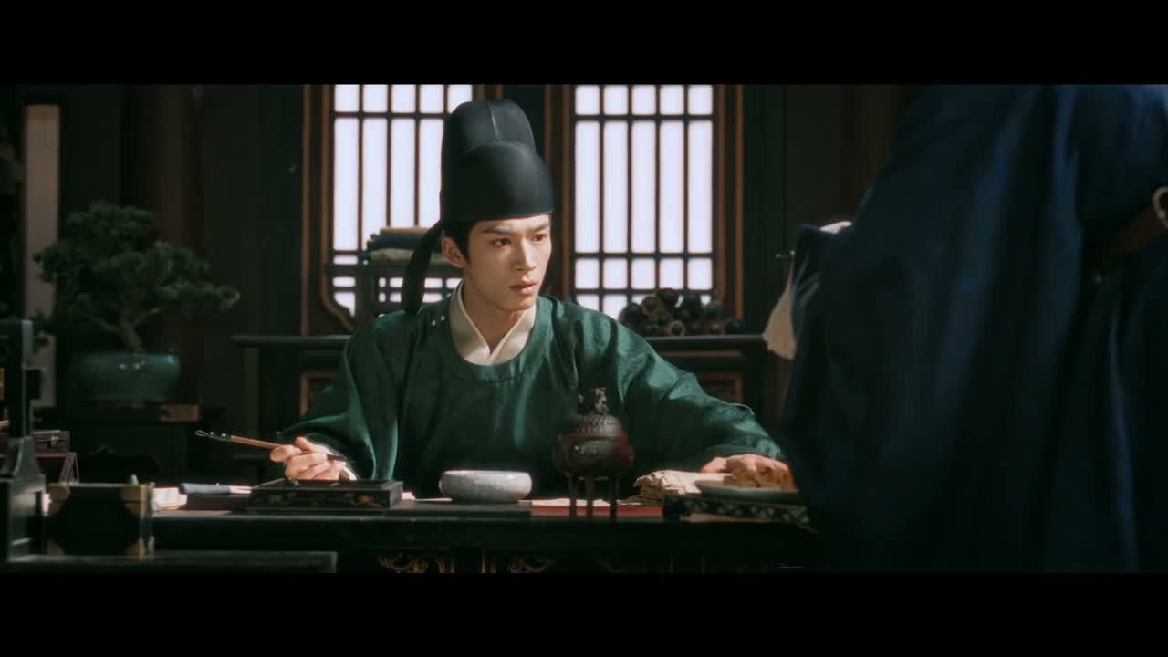 纸张易燃 别靠太近