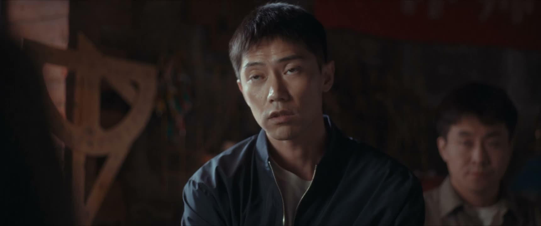 希望你配合我们调查