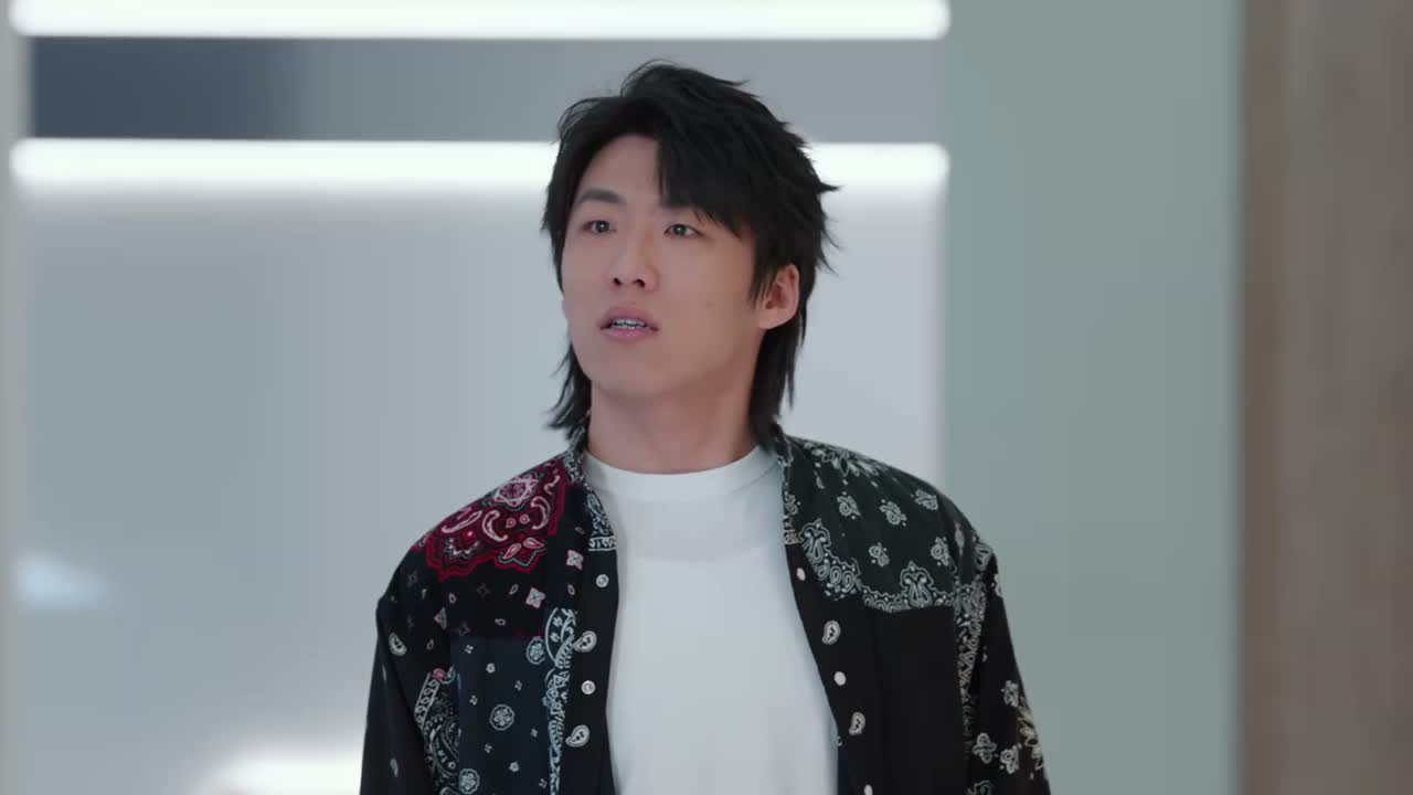 这人儿也没在这儿 放个照片在这嘚瑟啥呀