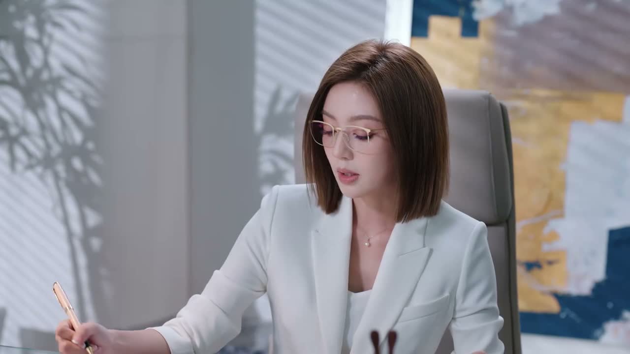 这是裴总的意思 毕竟你们这段时间辛苦了