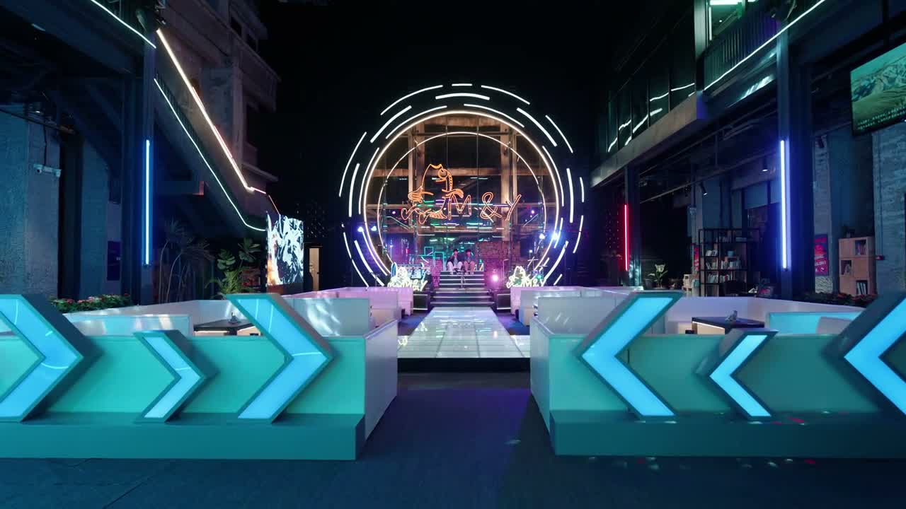 只有你出去经历了 撞到什么东西反弹回来