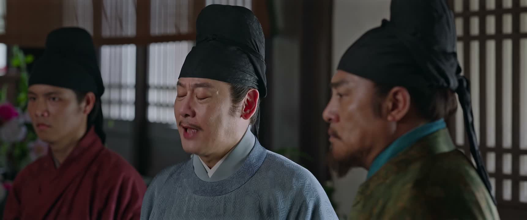 听大哥的 把东西交出来