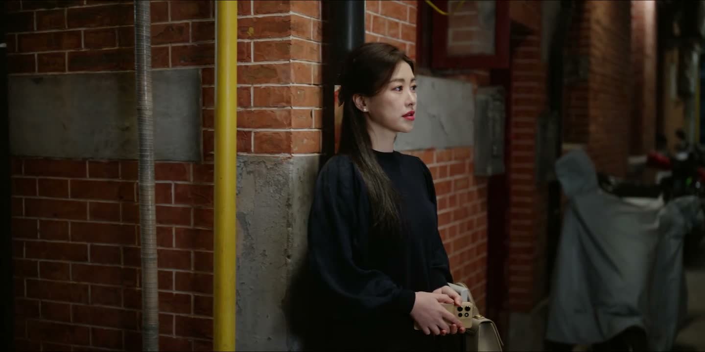 把我跟小姑娘的钱全卷跑了