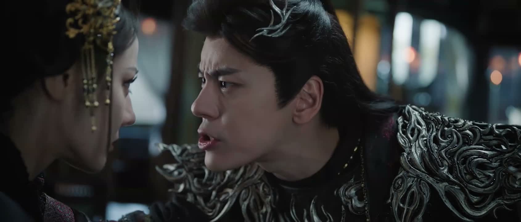 你都休想离开我身边