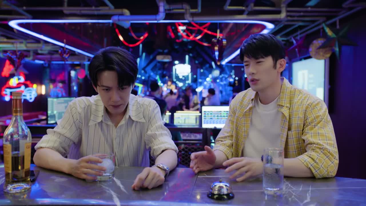 这么一说 你们俩还真配