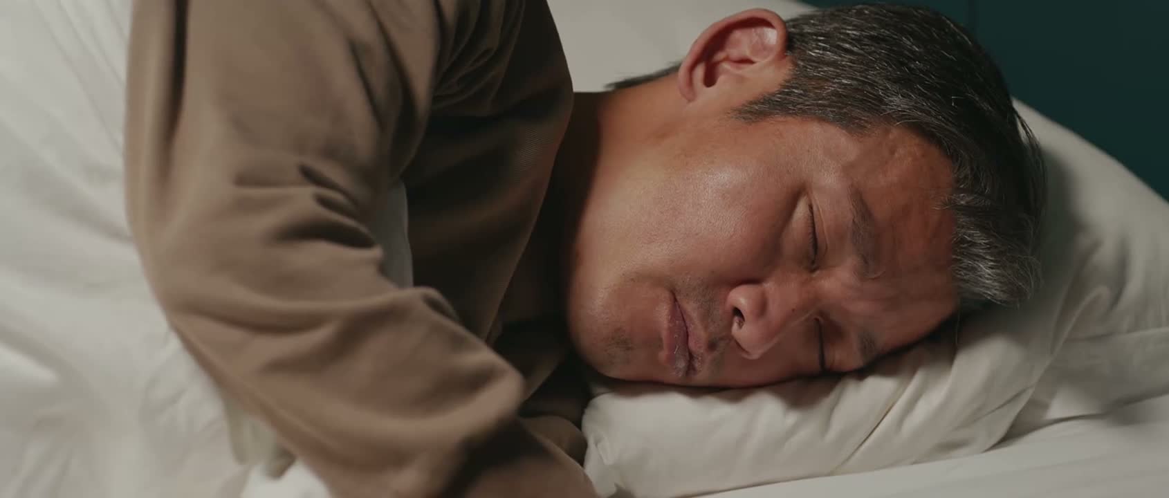 你现在搞绝食自残这一套