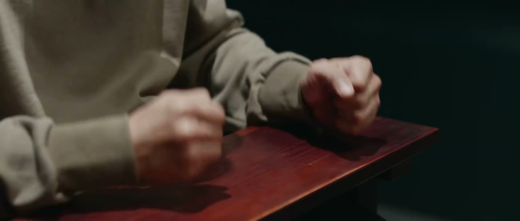 她为什么就不告诉我呢