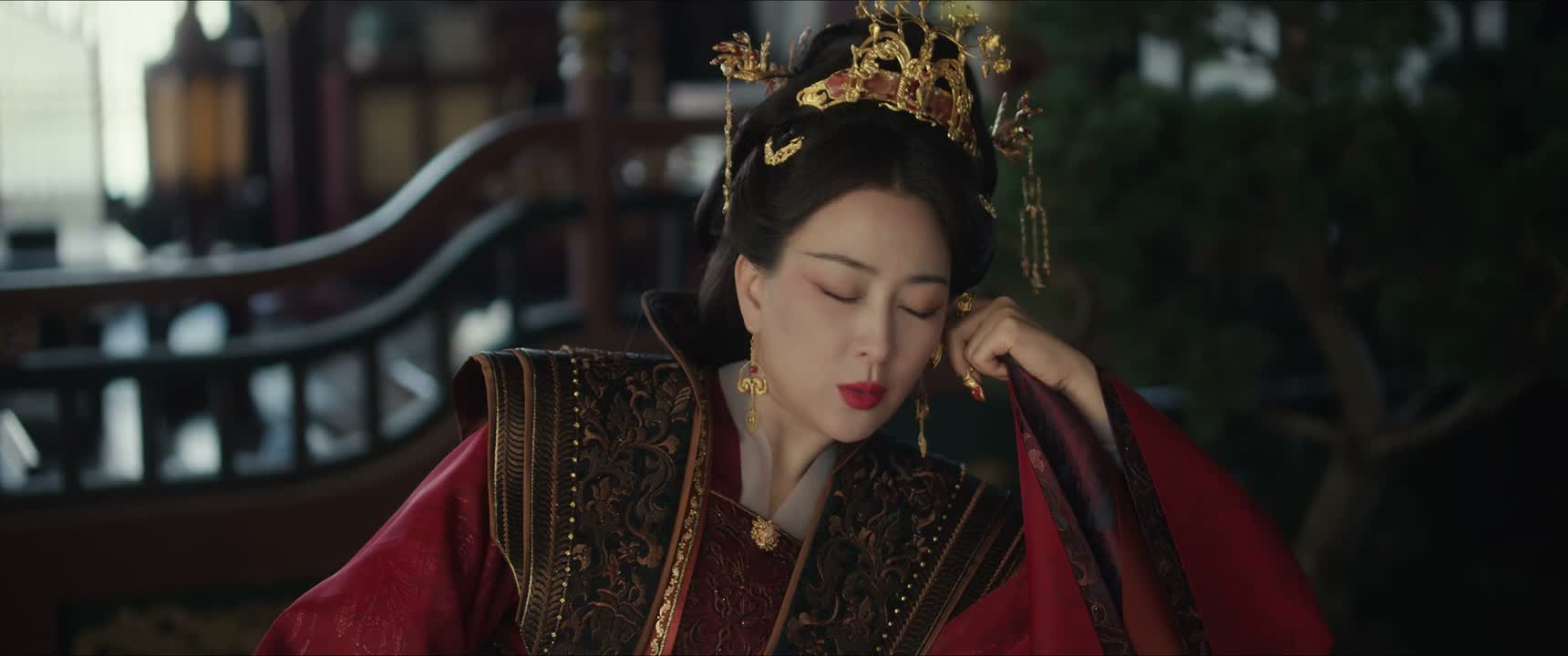 关在笼子里的金丝雀