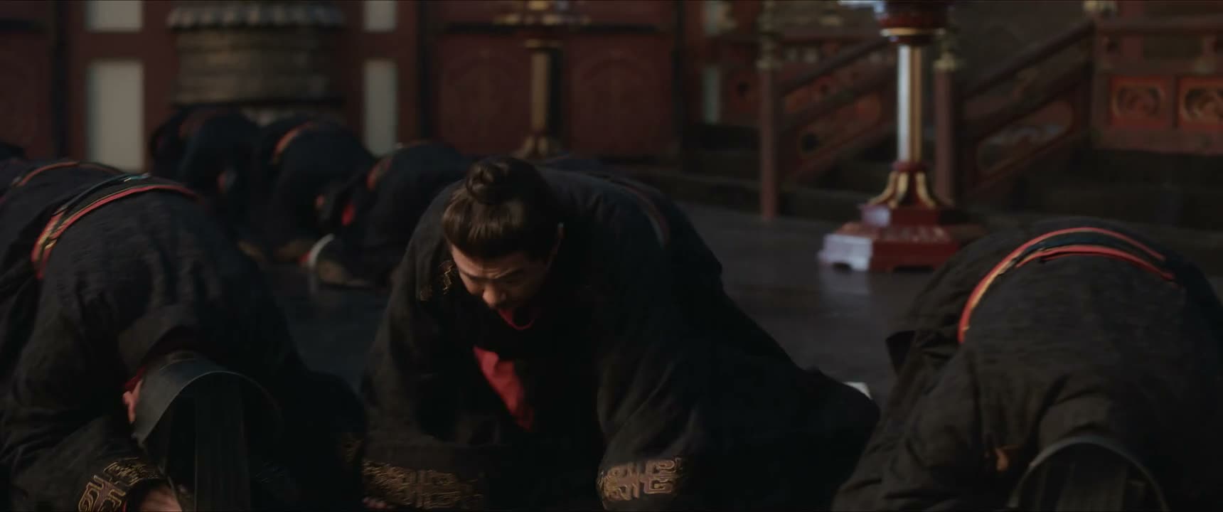 小臣确实是爱打牌