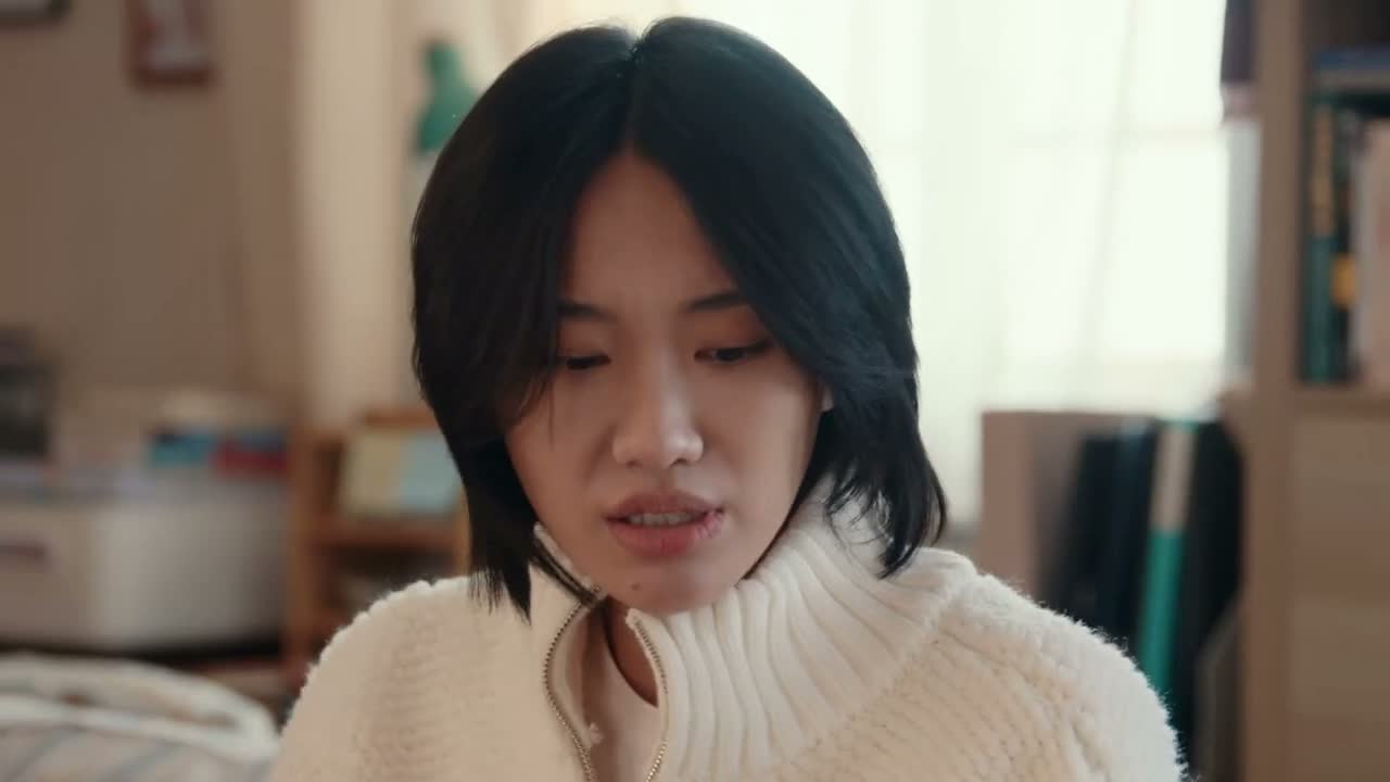 一踢 脚崴了