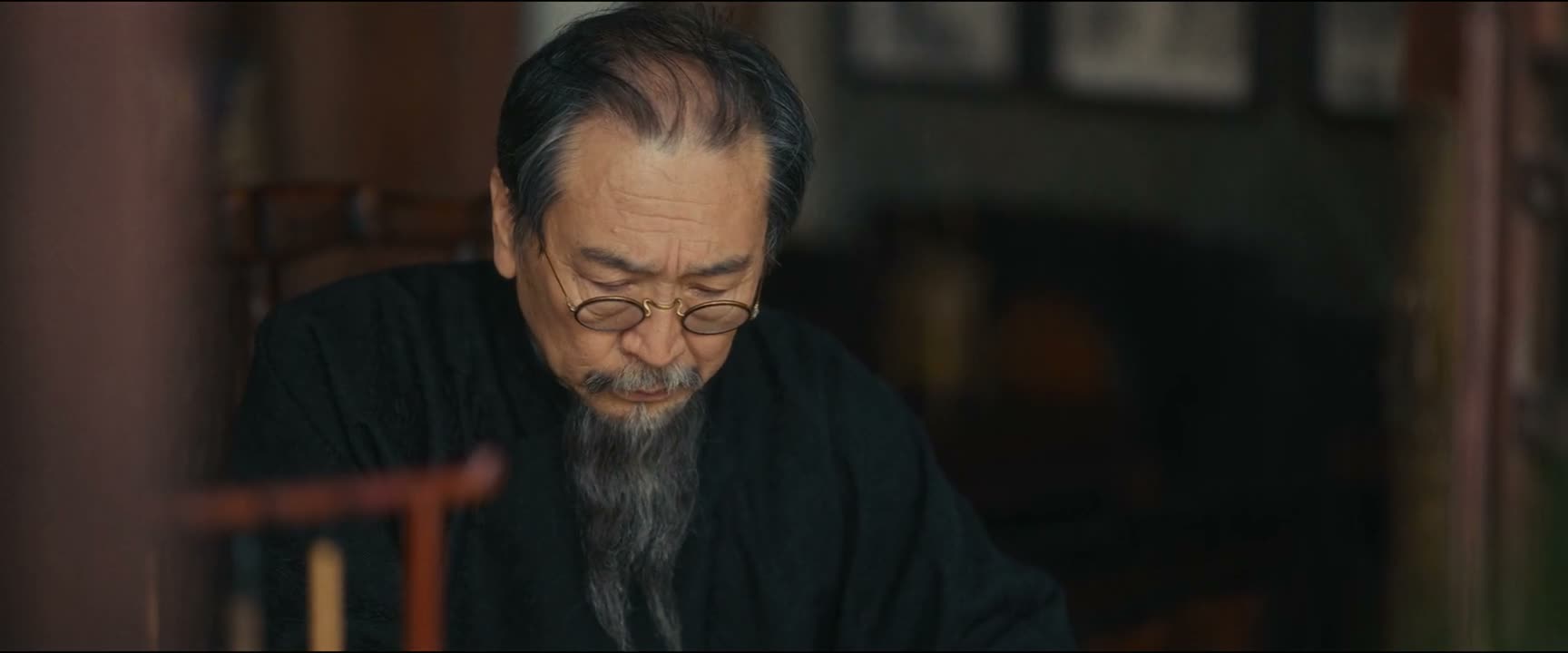 光在这窝里横 不吃不喝你吓唬谁呢
