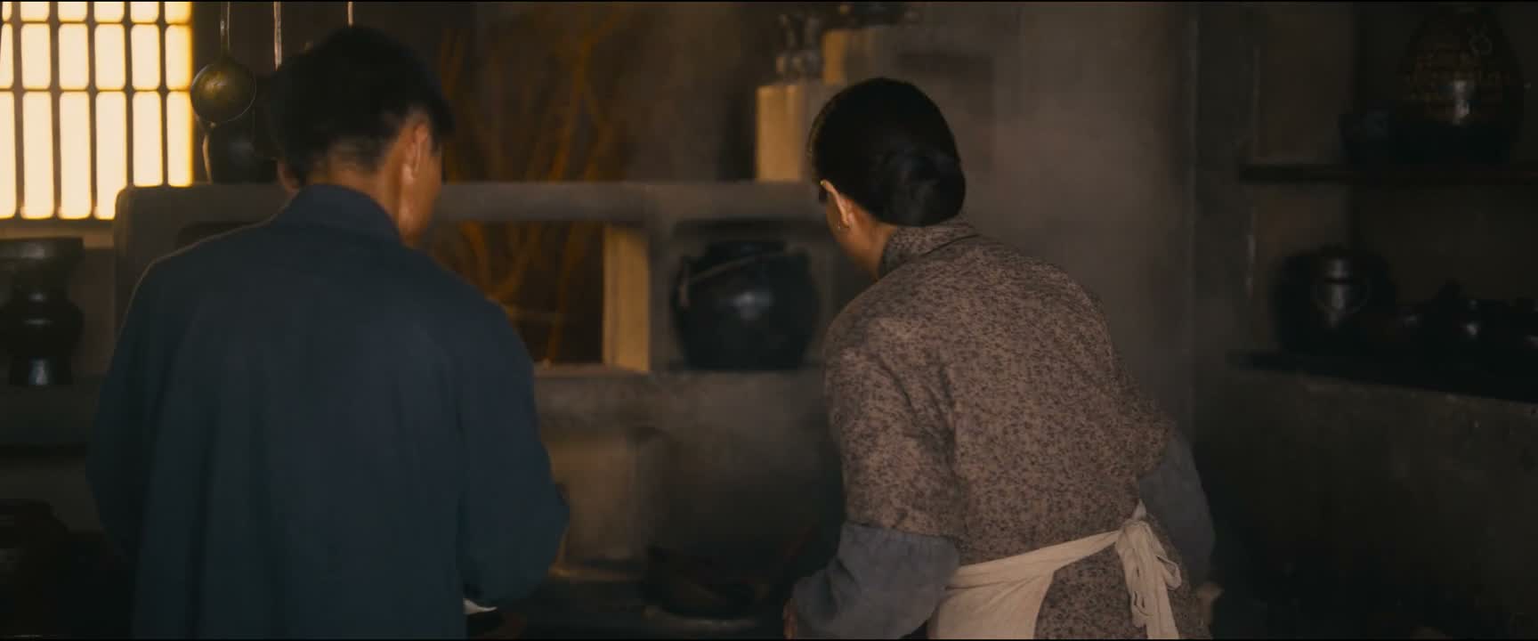 你还真要跑回乡下老家去啊 你别听那个万福吓唬你