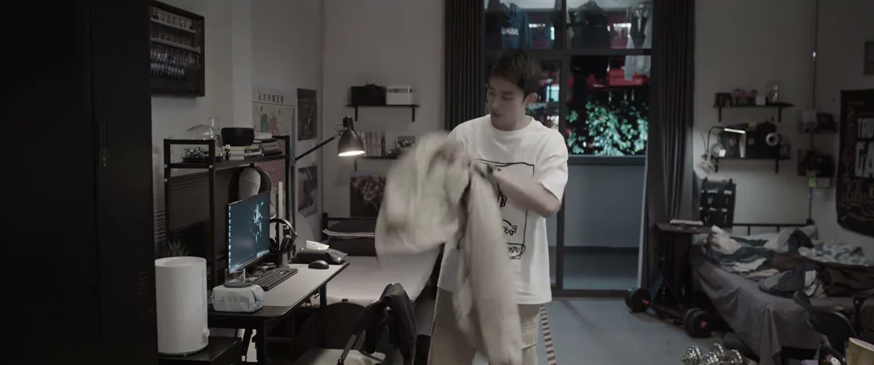 这么好看衣服你不要了