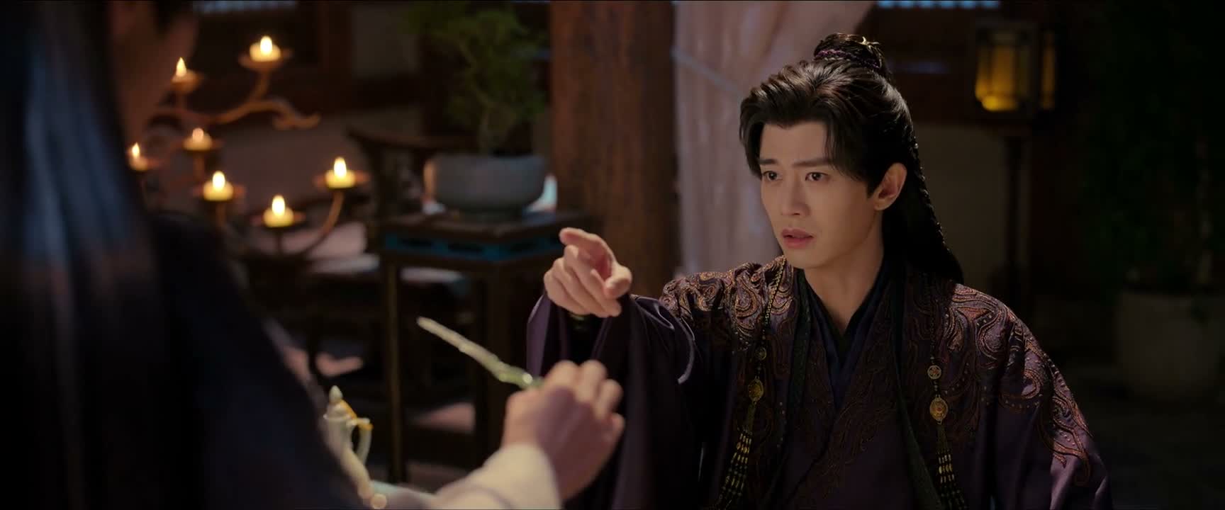 你的领口是什么颜色