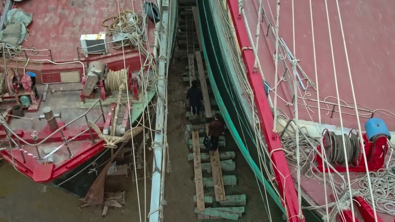那时候年轻啊 真不怕死
