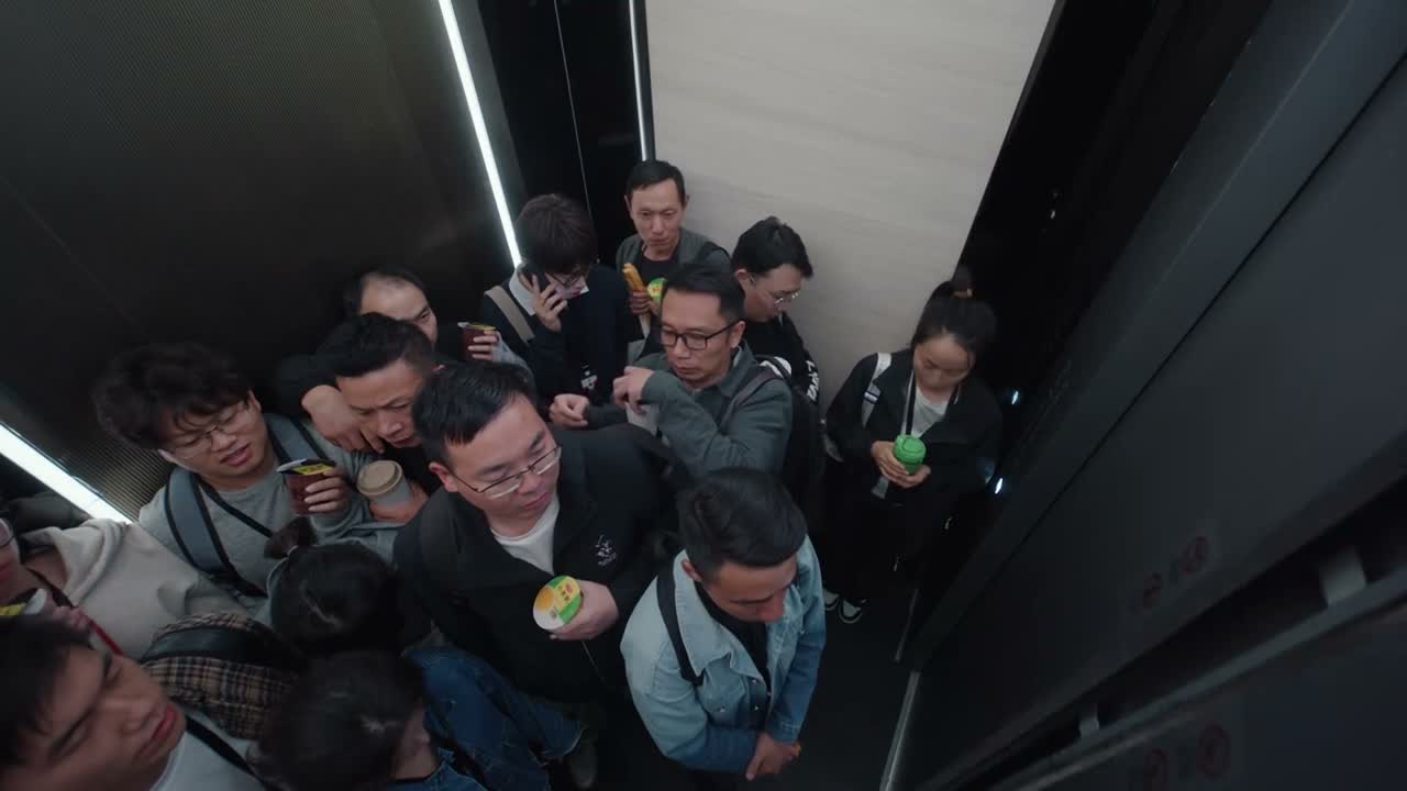 你要明白一点 路都是自己走的