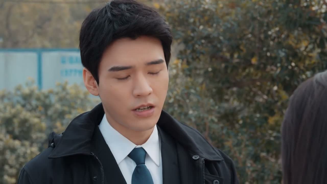 被告当事人都不在场 就完成了