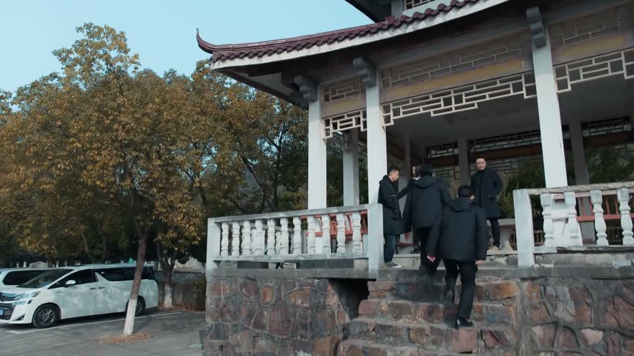 你给我起开 怎么回事