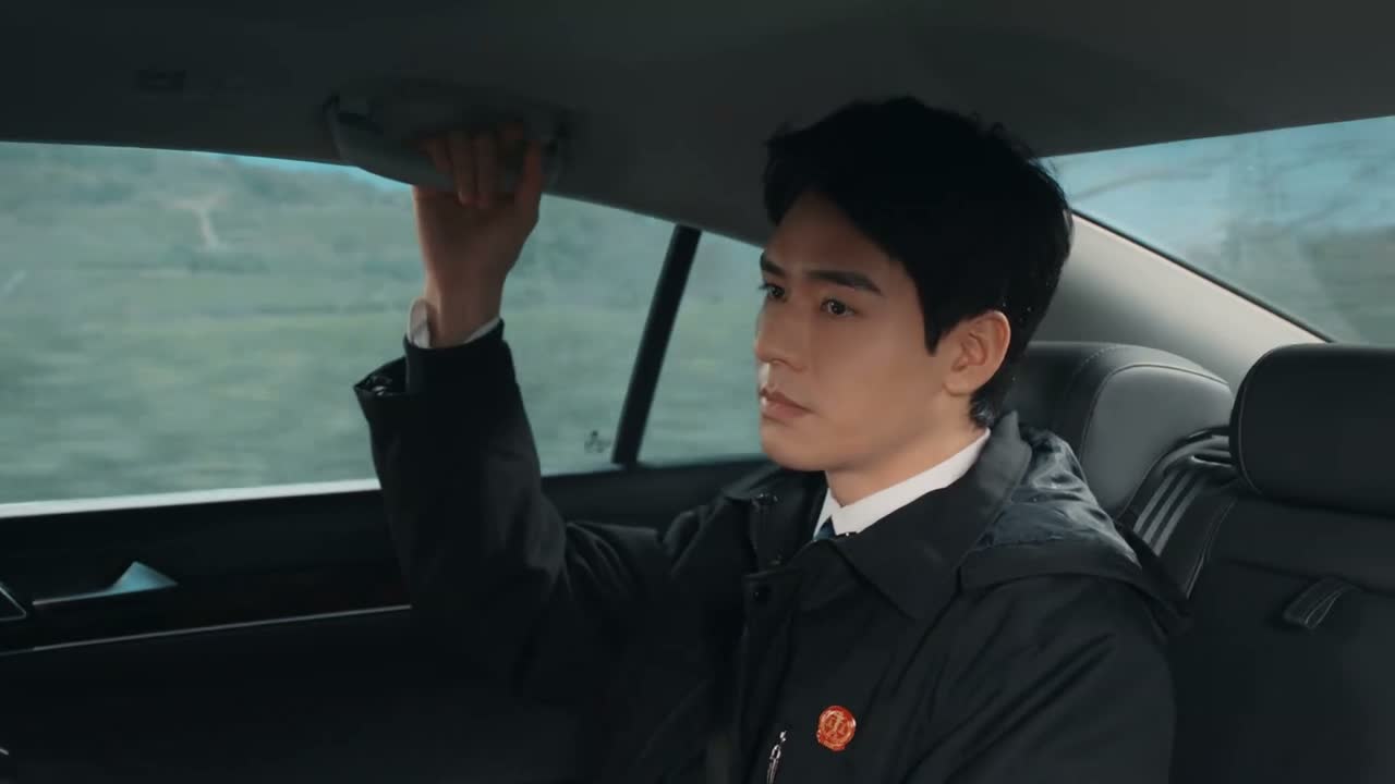 早知道借个越野车了