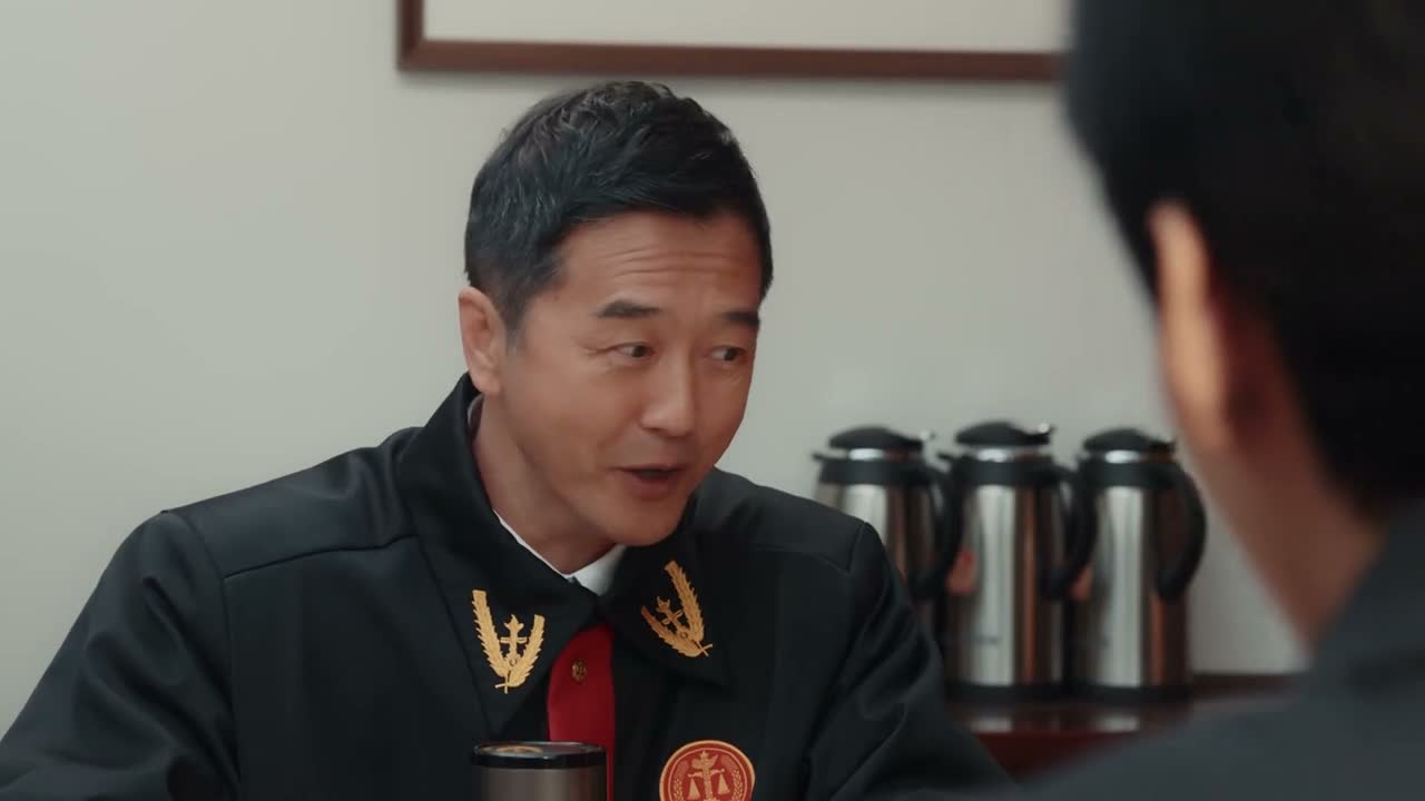 助纣为虐的糊涂虫了
