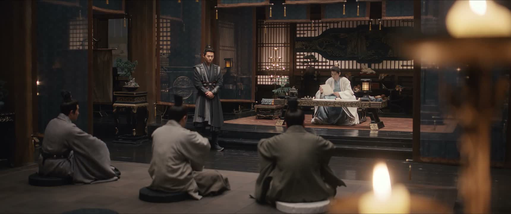 殿下三思啊