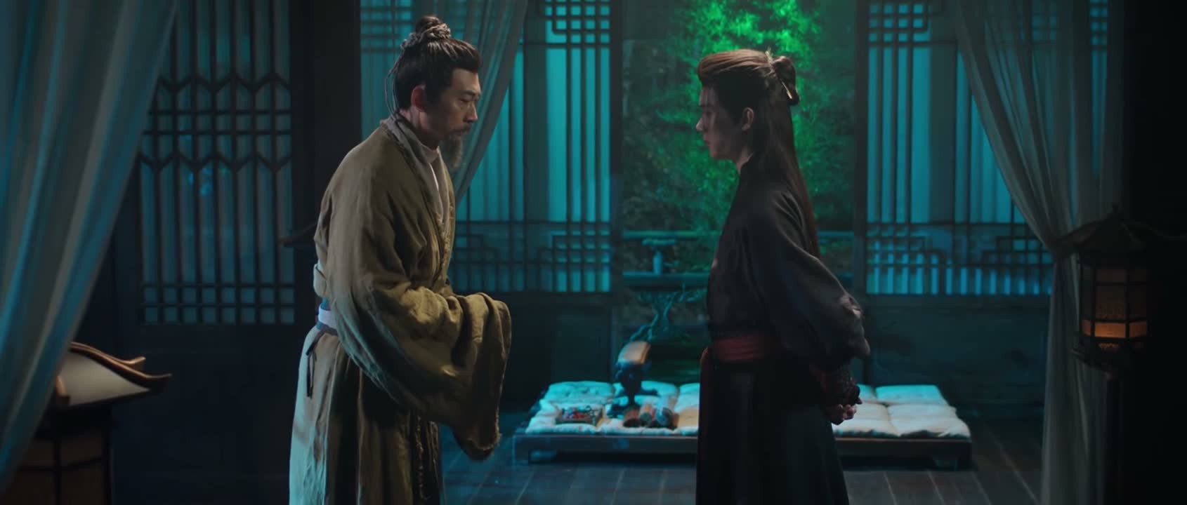 野心勃勃的慕氏子弟离开