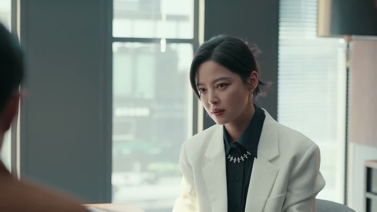 一直有女孩倒追他