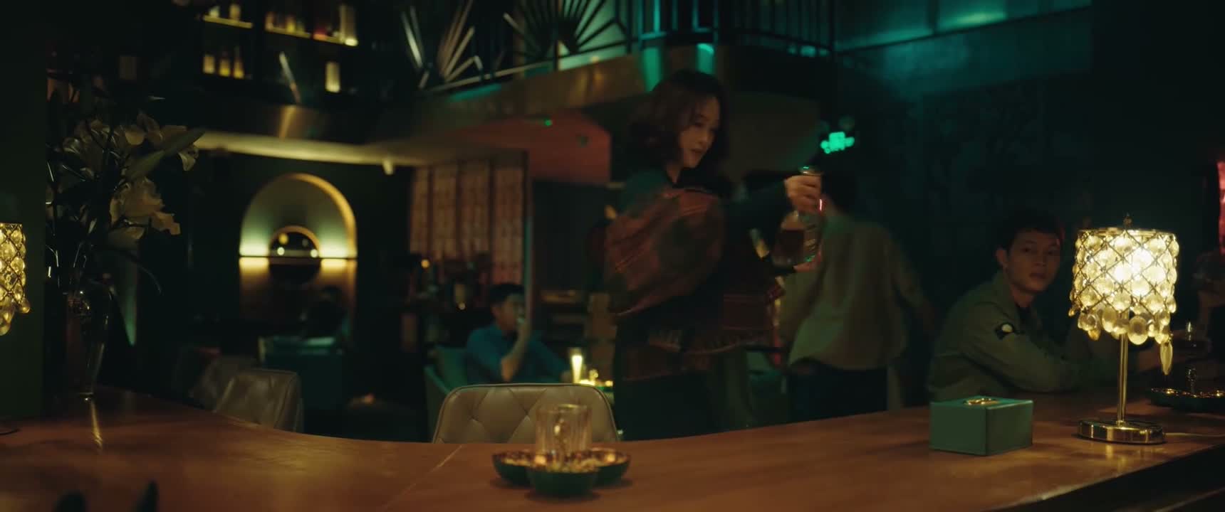 黑骑士 你还喝上竞品了啊