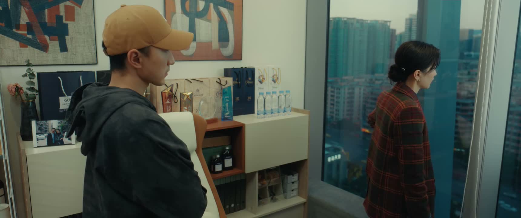 然后再抓住那只幕后黑手