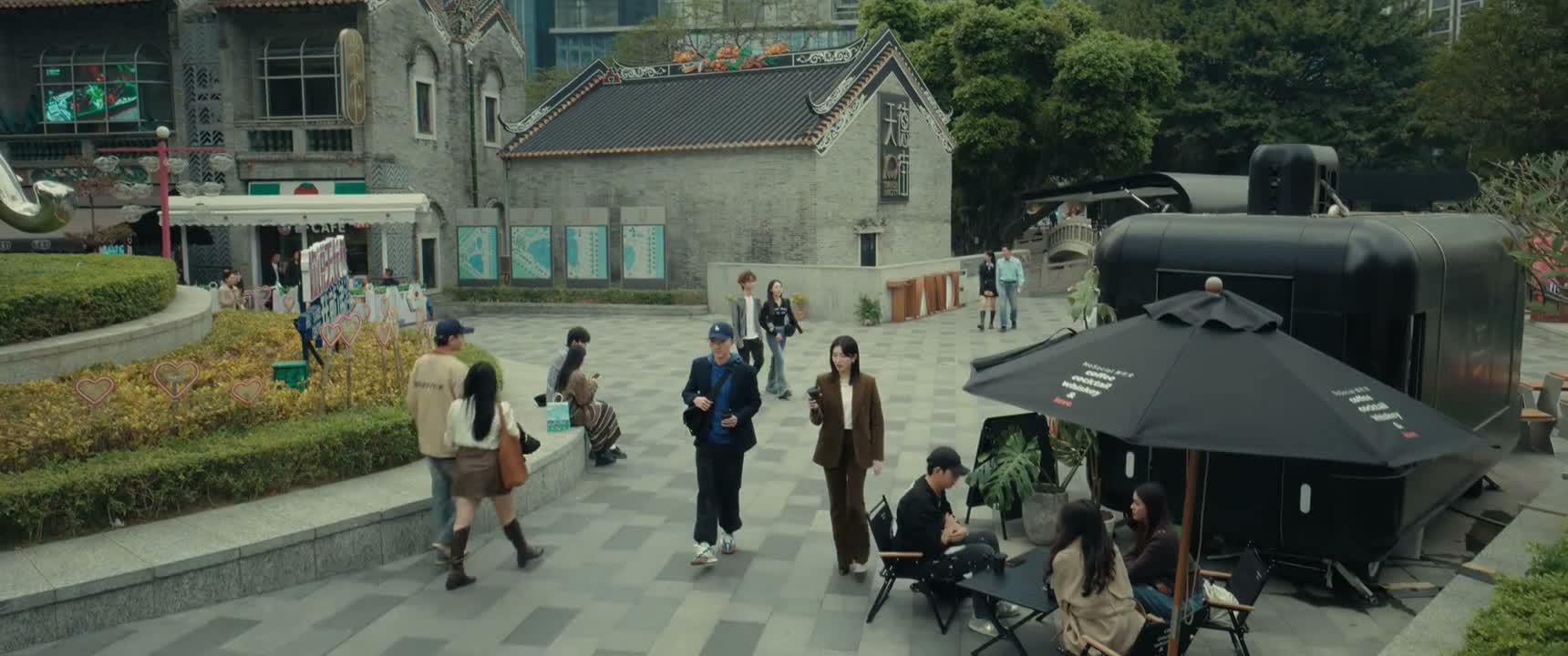 这网红餐厅的咖啡也一般啊